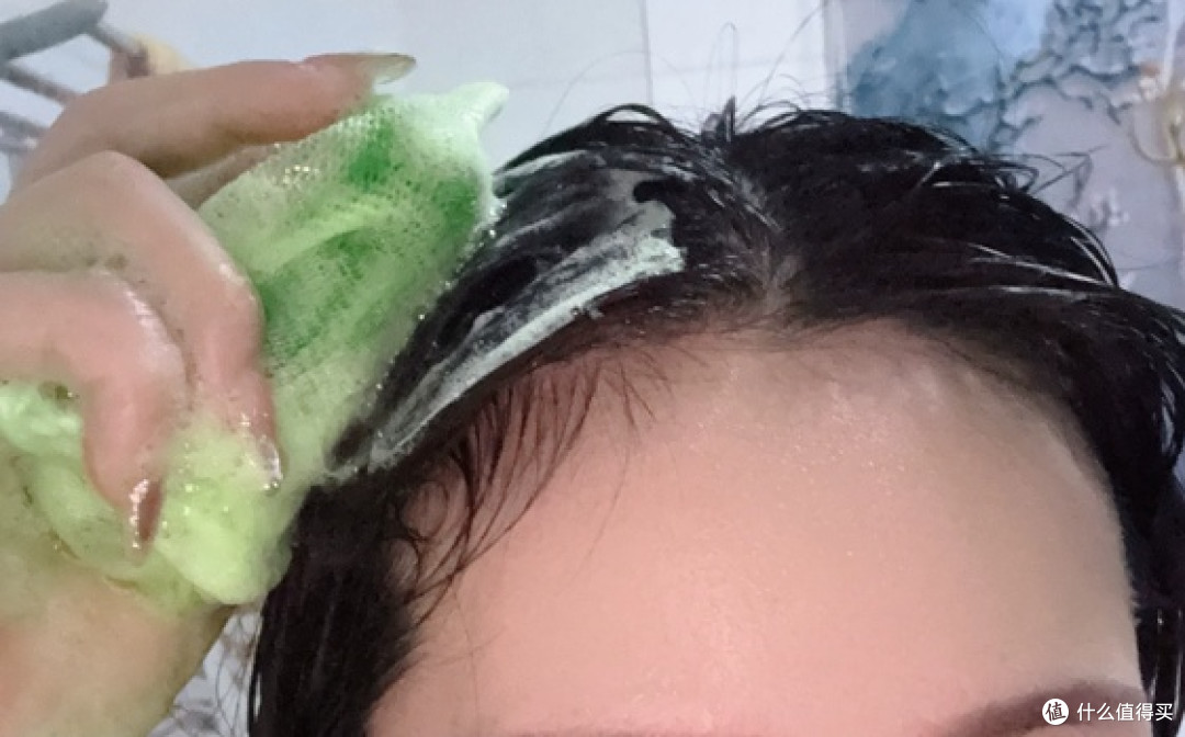 头皮爱出油用什么草本控油配方?认准这5款草本控油洗发皂就够了
