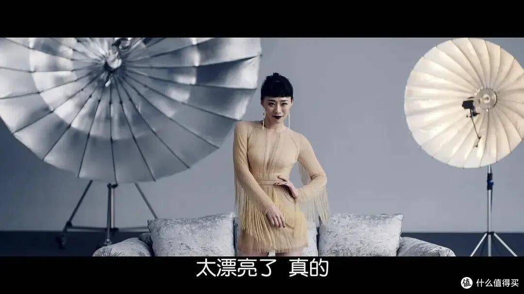 拍透娱乐圈的赤裸肮脏,这部电影太敢了