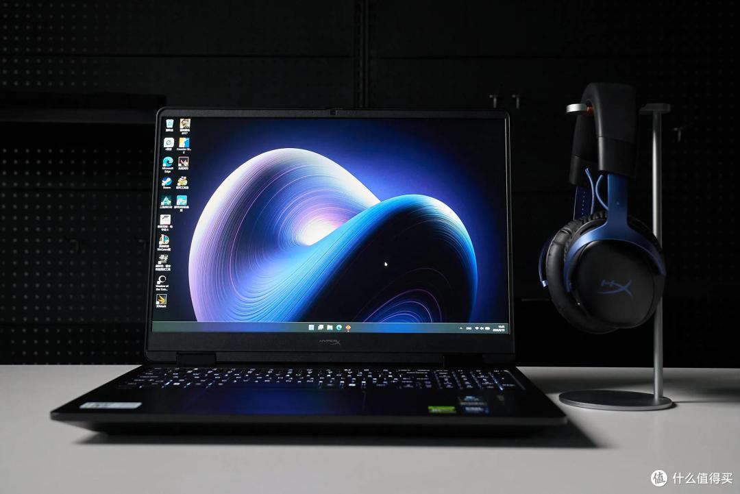 HyperX暗影精灵PRO 16图赏:满满的电竞风