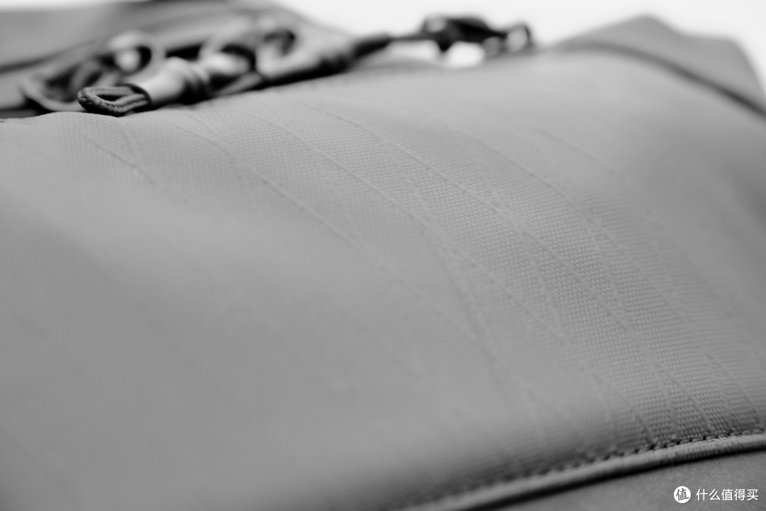 机能背包的新答案:地平线8号城市轻旅行系列双肩包深度体验