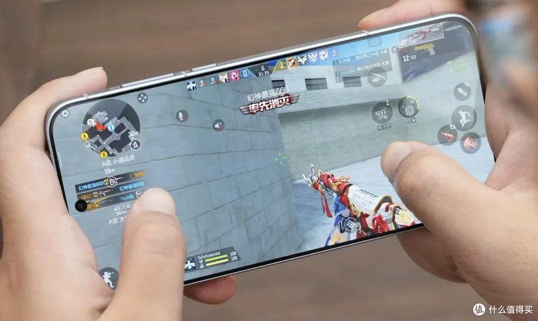 iQOO Z11S与iQOO Neo11至尊版对比:相差988元,选择哪个比较合适