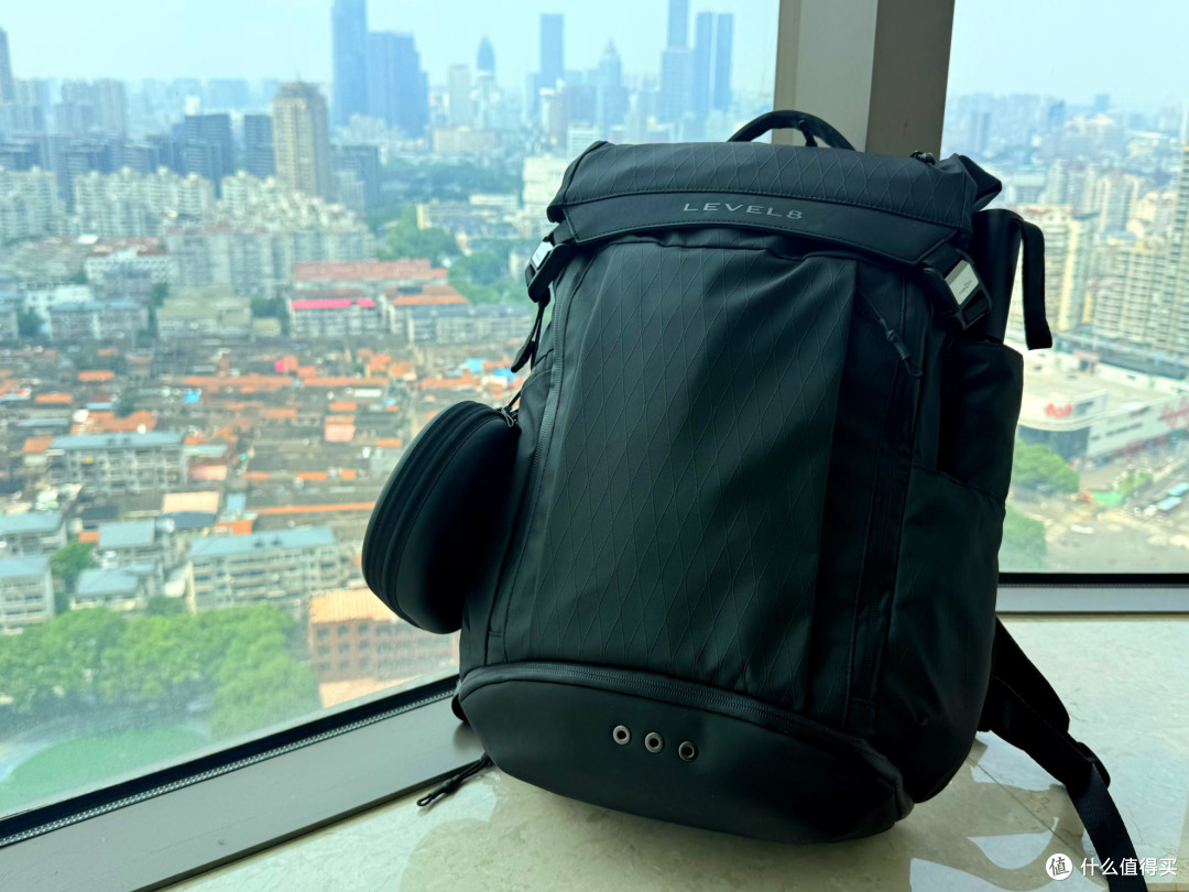 机能背包的新答案:地平线8号城市轻旅行系列双肩包深度体验