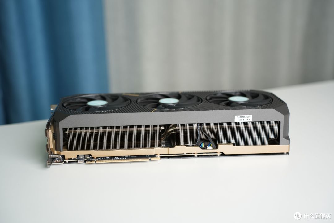 高端显卡守护神,微星MPG AI1300TS PCIE5 月神钛金牌电源实测