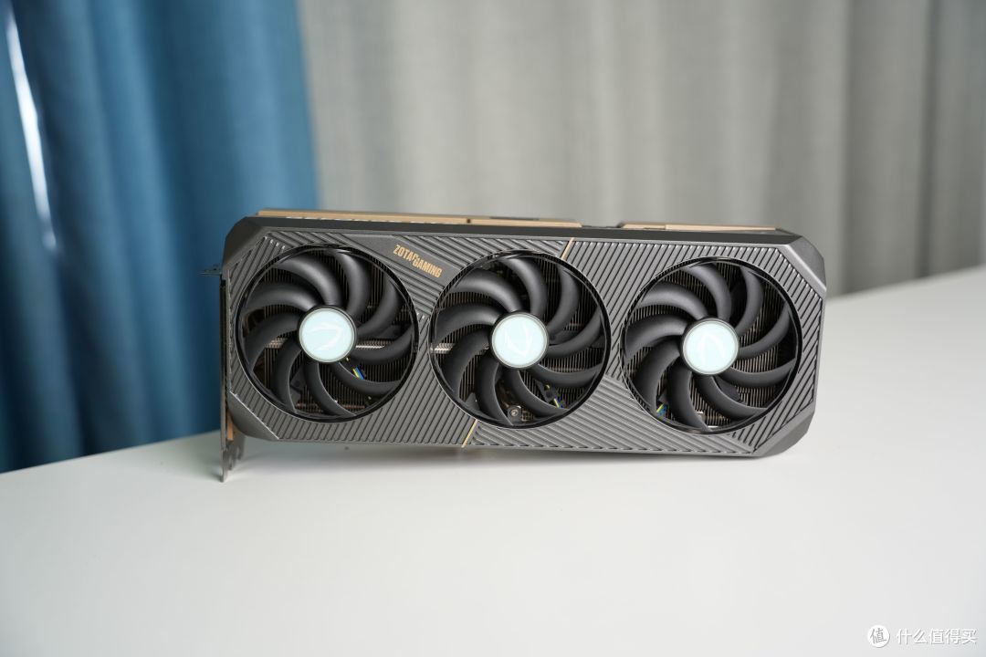 高端显卡守护神,微星MPG AI1300TS PCIE5 月神钛金牌电源实测