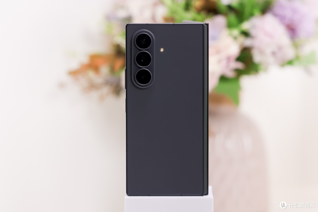 超薄折叠屏手机:Galaxy Z Fold8 Ultra4.1毫米仍能承接专业任务