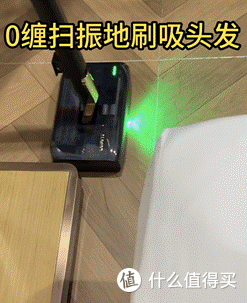 解决小户型居家90%卫生死角!友望金箍棒吸尘器 4 款刷头深度实测