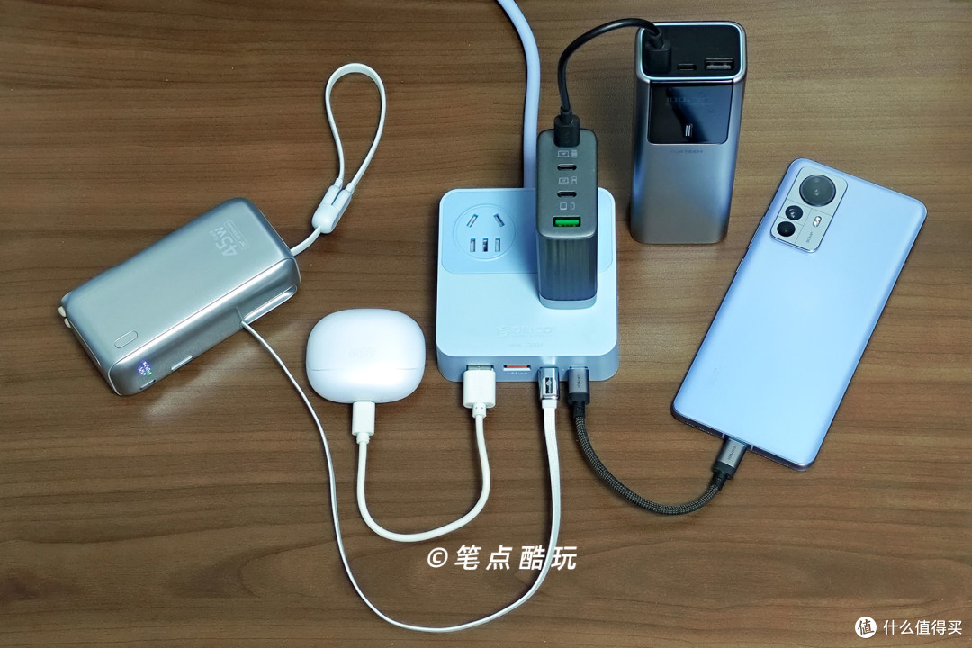 8合1宿舍神器,小巧快充高颜值:奥睿科小方砖青春版插排体验