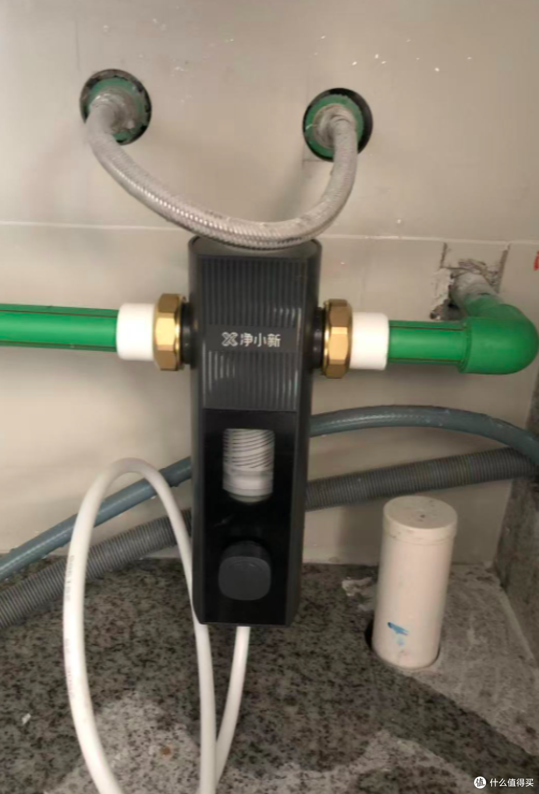 4款主流前置过滤器实测对比:300-700 元,怎么挑适配自家水质?