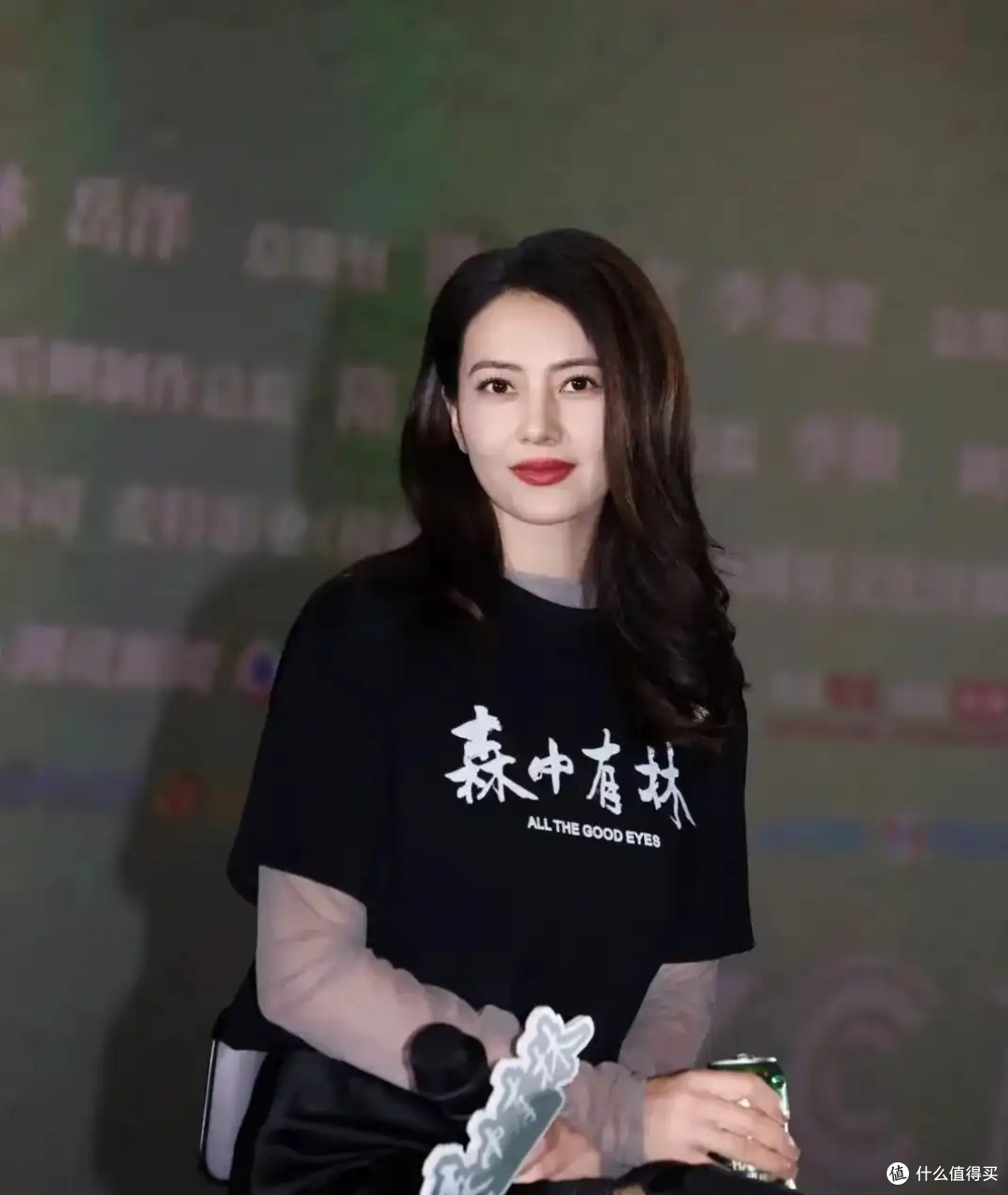 童年女神老了?46岁高圆圆无滤镜生图刷屏,网友:跟变老焦虑和解了