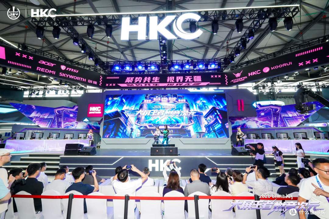AI重构显示新生态|HKC惠科显示面板技术赋能AI显示终端
