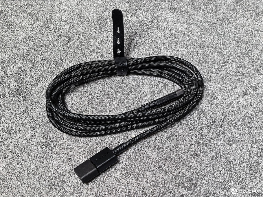 更薄,且依然全面:雷蛇猎魂光蛛 V3 专业竞技版矮轴 8KHz评测
