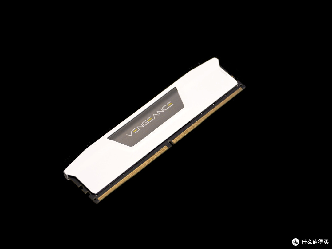 打造自己的更强Steam Machine!锐龙96X+迷你吹雪+9060XT纯白装机
