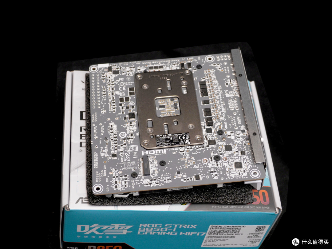打造自己的更强Steam Machine!锐龙96X+迷你吹雪+9060XT纯白装机
