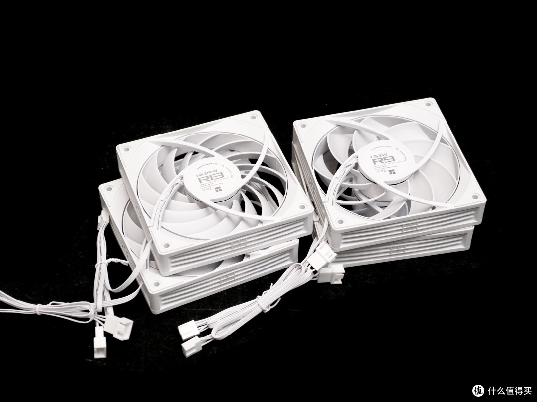 打造自己的更强Steam Machine!锐龙96X+迷你吹雪+9060XT纯白装机