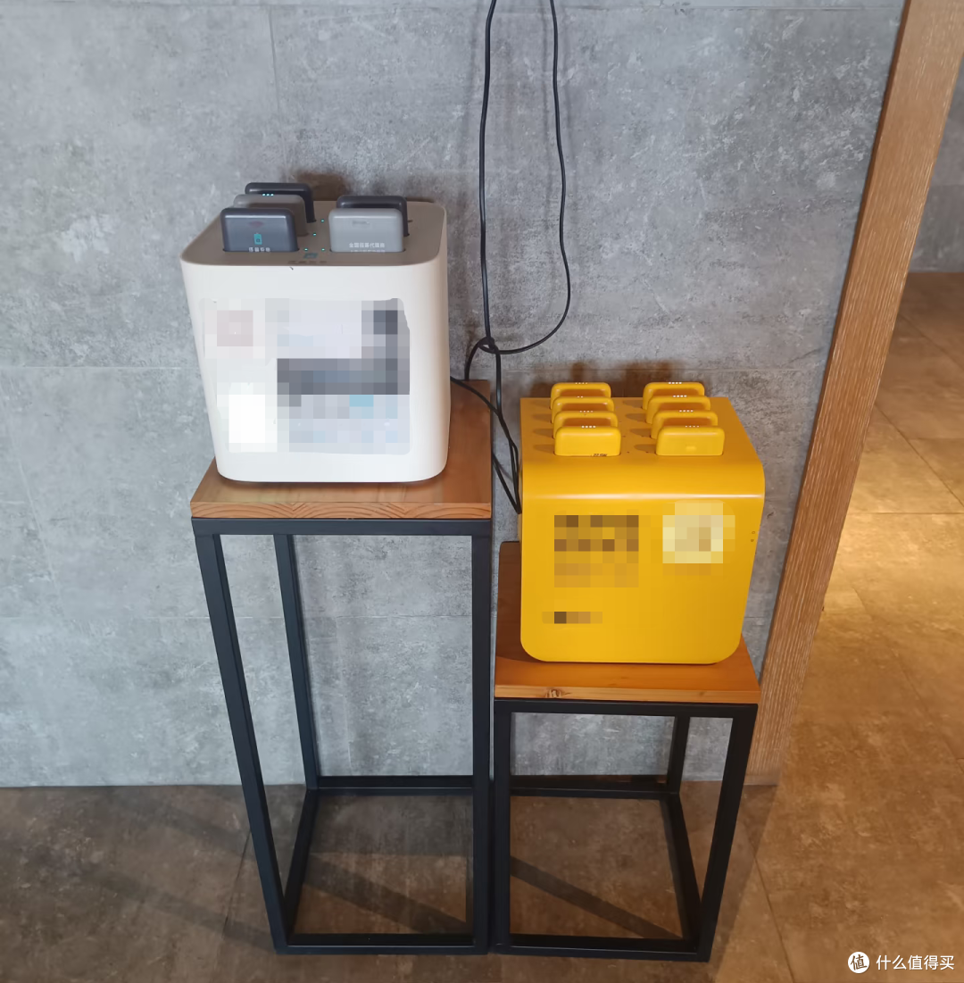 贴了这些东西后,酒店可以变得有多丑?