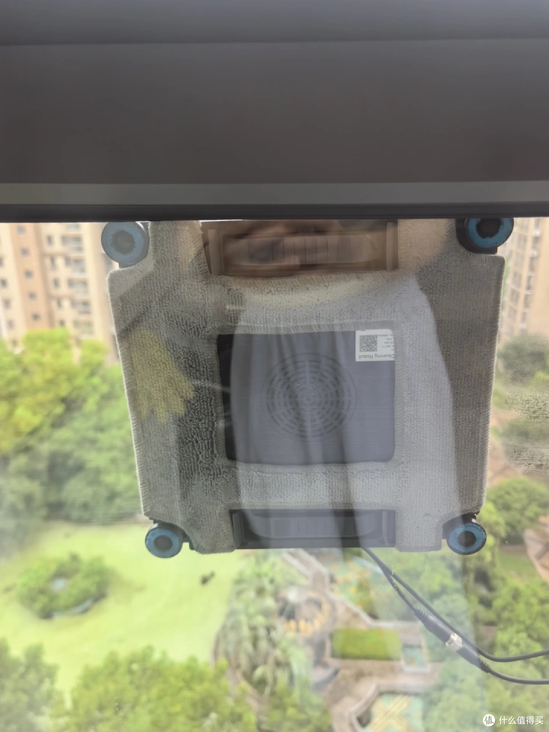 高层家庭刚需|摩尔先生 M8pro 擦窗机器人,告别高危手动擦窗