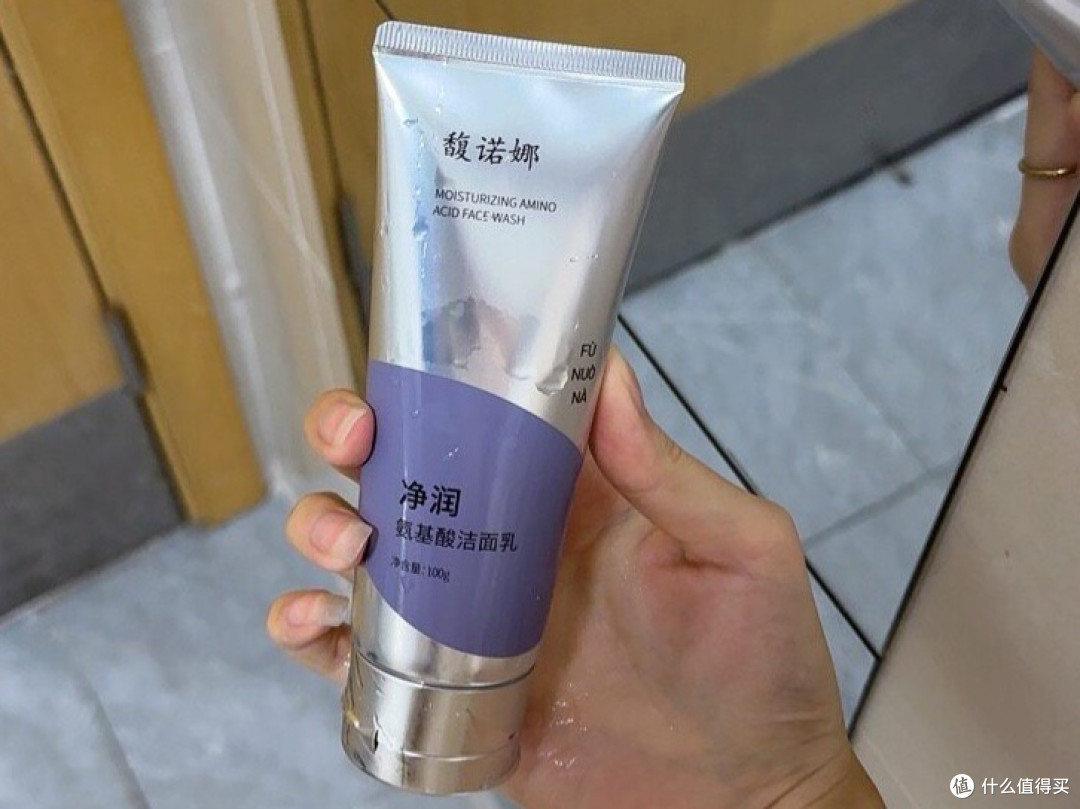 男士清洁洗面奶选购指南:洗得干净比花里胡哨更靠谱