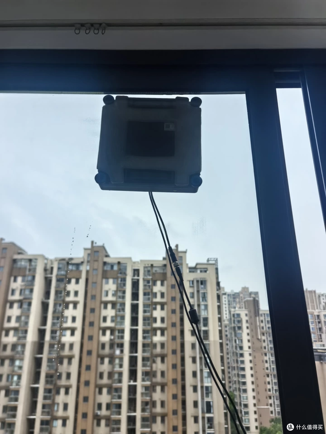 高层家庭刚需|摩尔先生 M8pro 擦窗机器人,告别高危手动擦窗