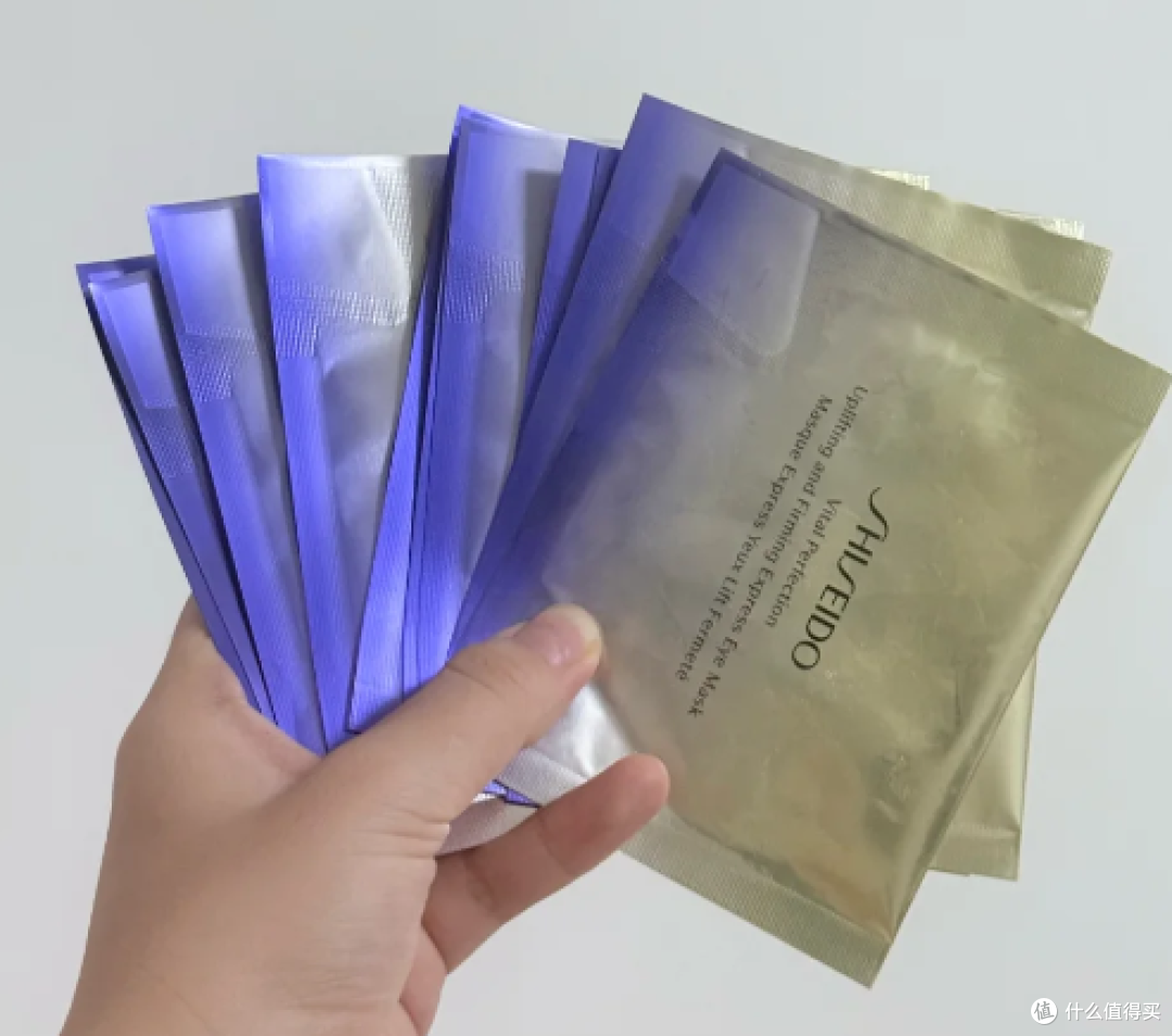 眼角细纹用什么眼膜效果好？上班通勤党甄选，3款紧眼周淡化细纹