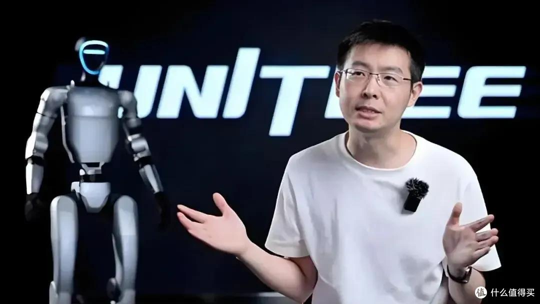 王兴兴：预言具身智能ChatGPT时刻，真正王牌是物理AI自进化系统