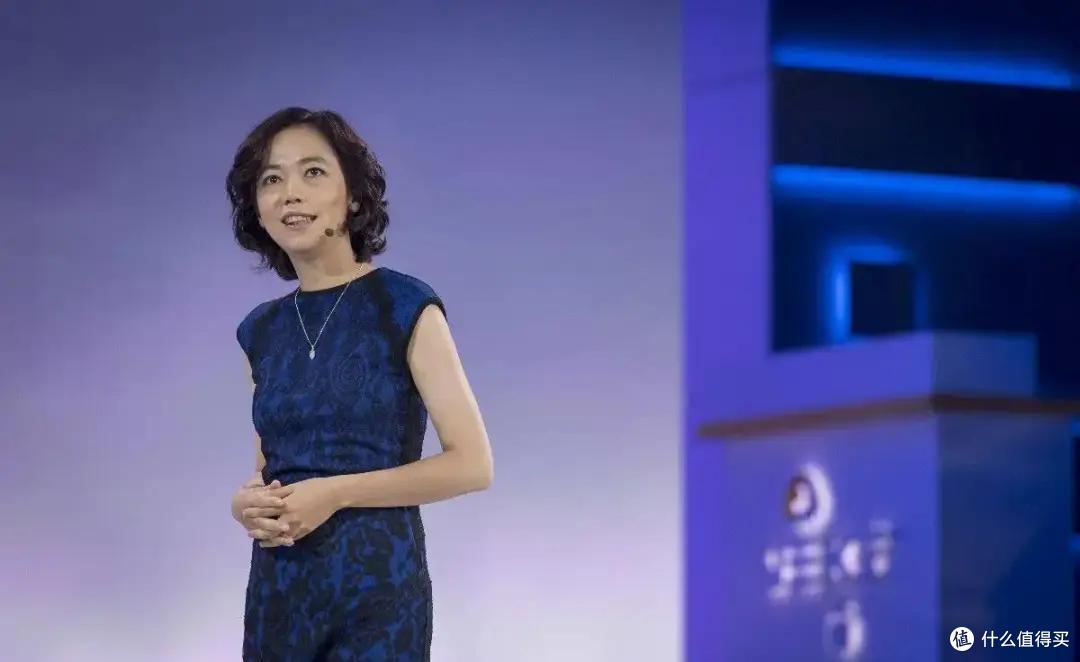 技术狂奔社会刹车片却在冒烟?“AI教母”李飞飞警告全世界将买单