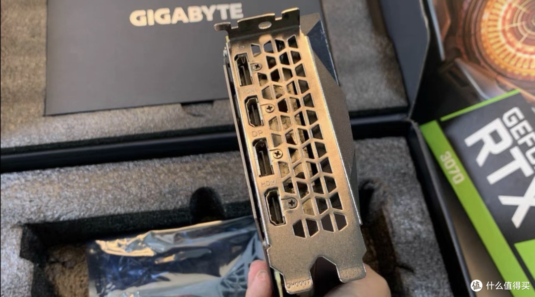 RTX 3070显卡惊现“神价格”,二手跌至1600块,找到矿厂钥匙了?