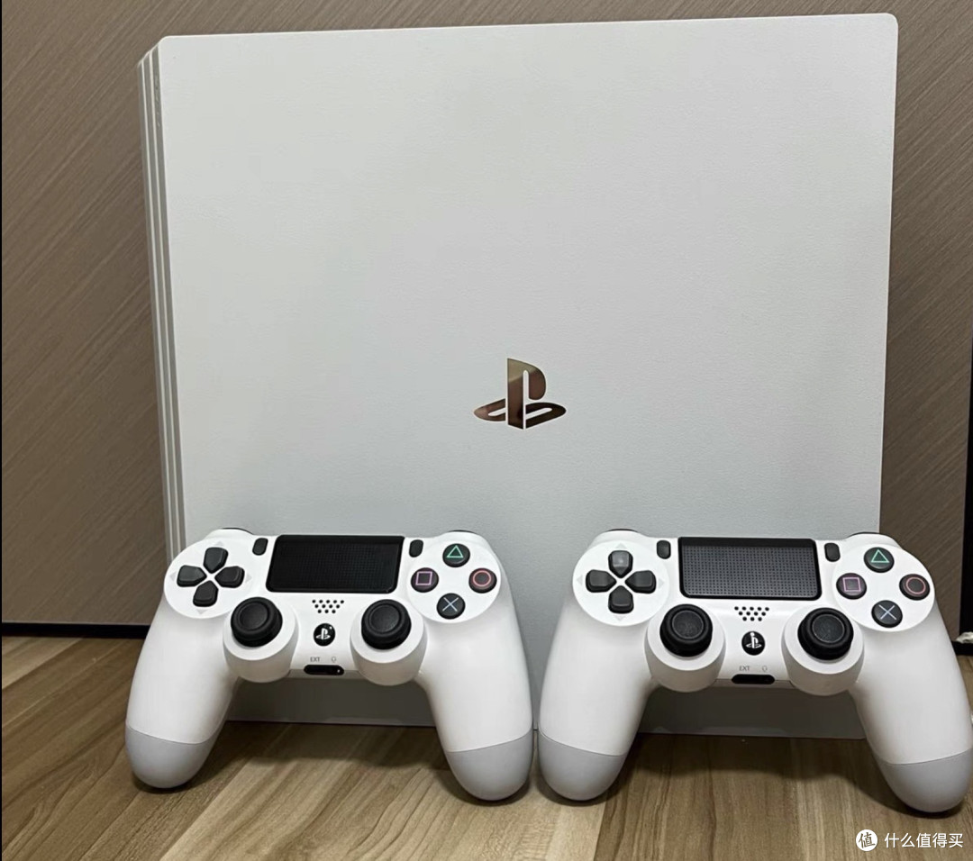 闲鱼惊现索尼PS4 Pro,8G GDDR5显存2K性能,二手920块值得捡嘛?