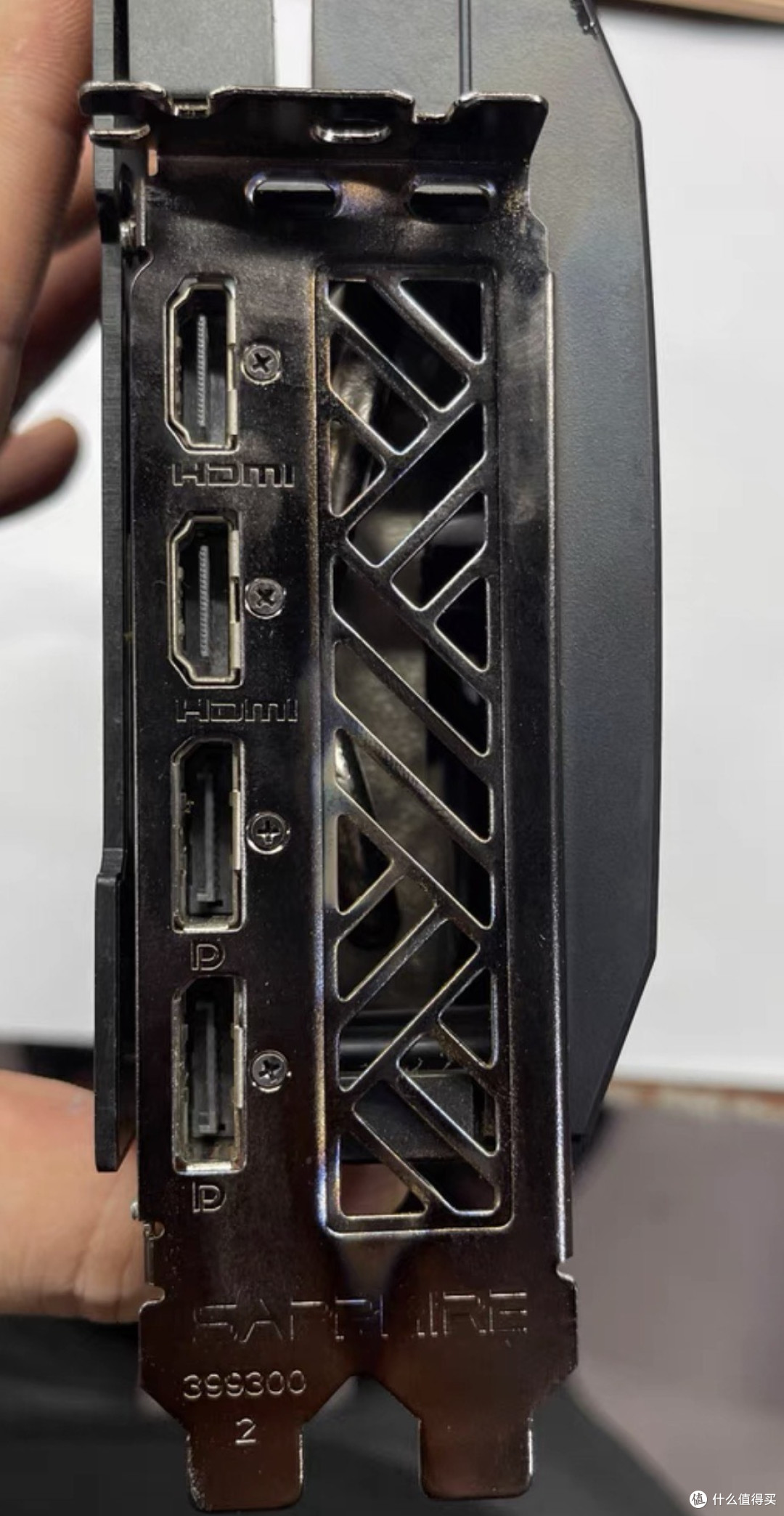 闲鱼大量涌入RX6700 XT ,从3699跌到1200,这价是捡漏还是接盘?