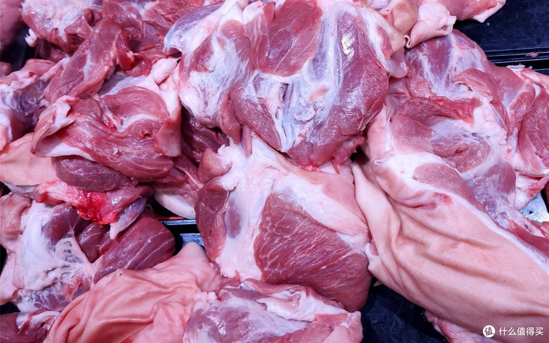 超市的猪肉vs农村大集大肥猪,你会买哪一种?区别在哪里?