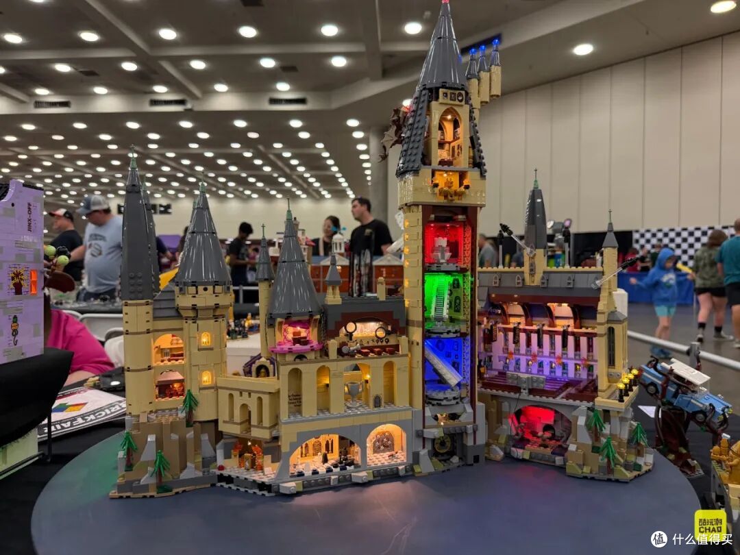 图注｜《Hogwarts Icons多层建筑组》。