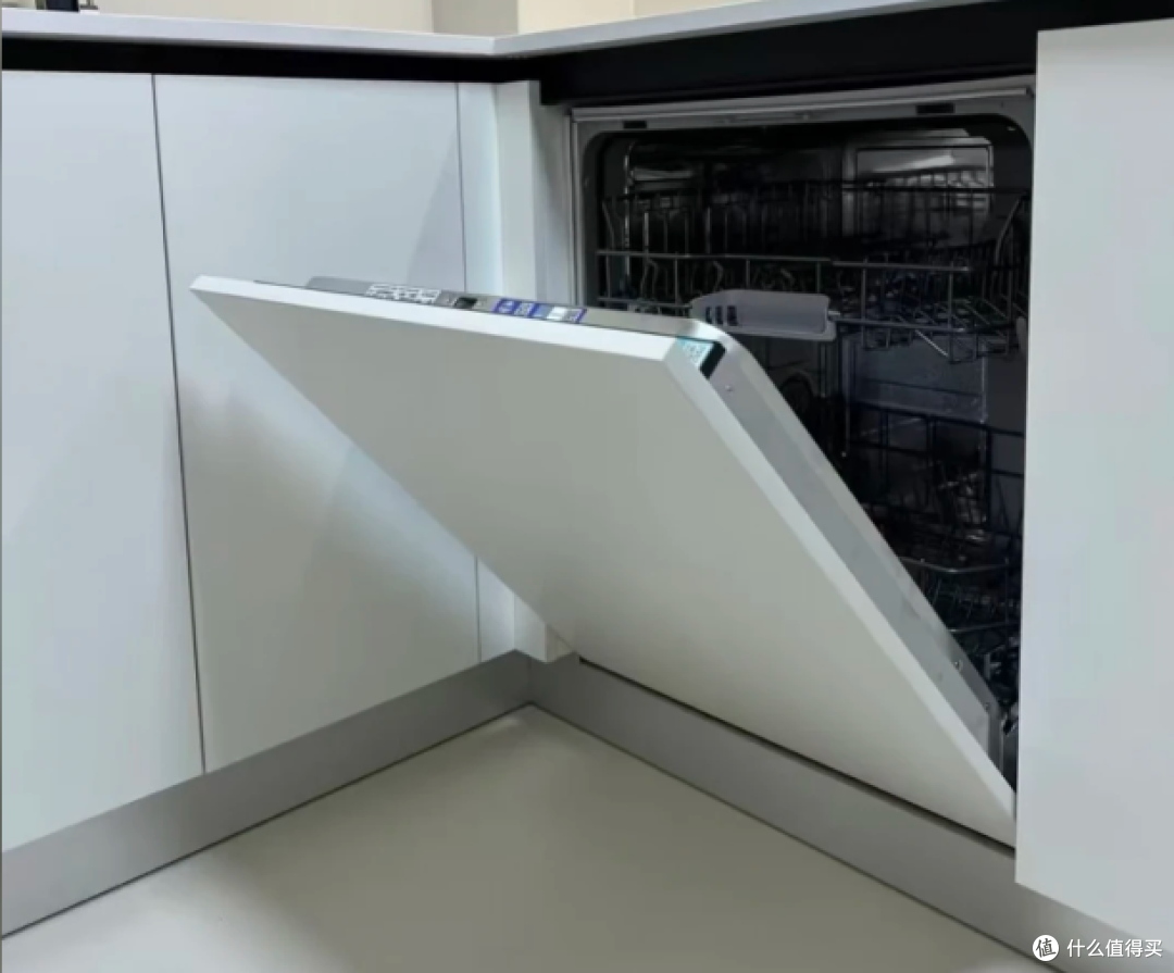 嵌入式洗碗机西门子黑魔镜SJ65ZX00MC与慧曼i3Pro-3参数对比推荐