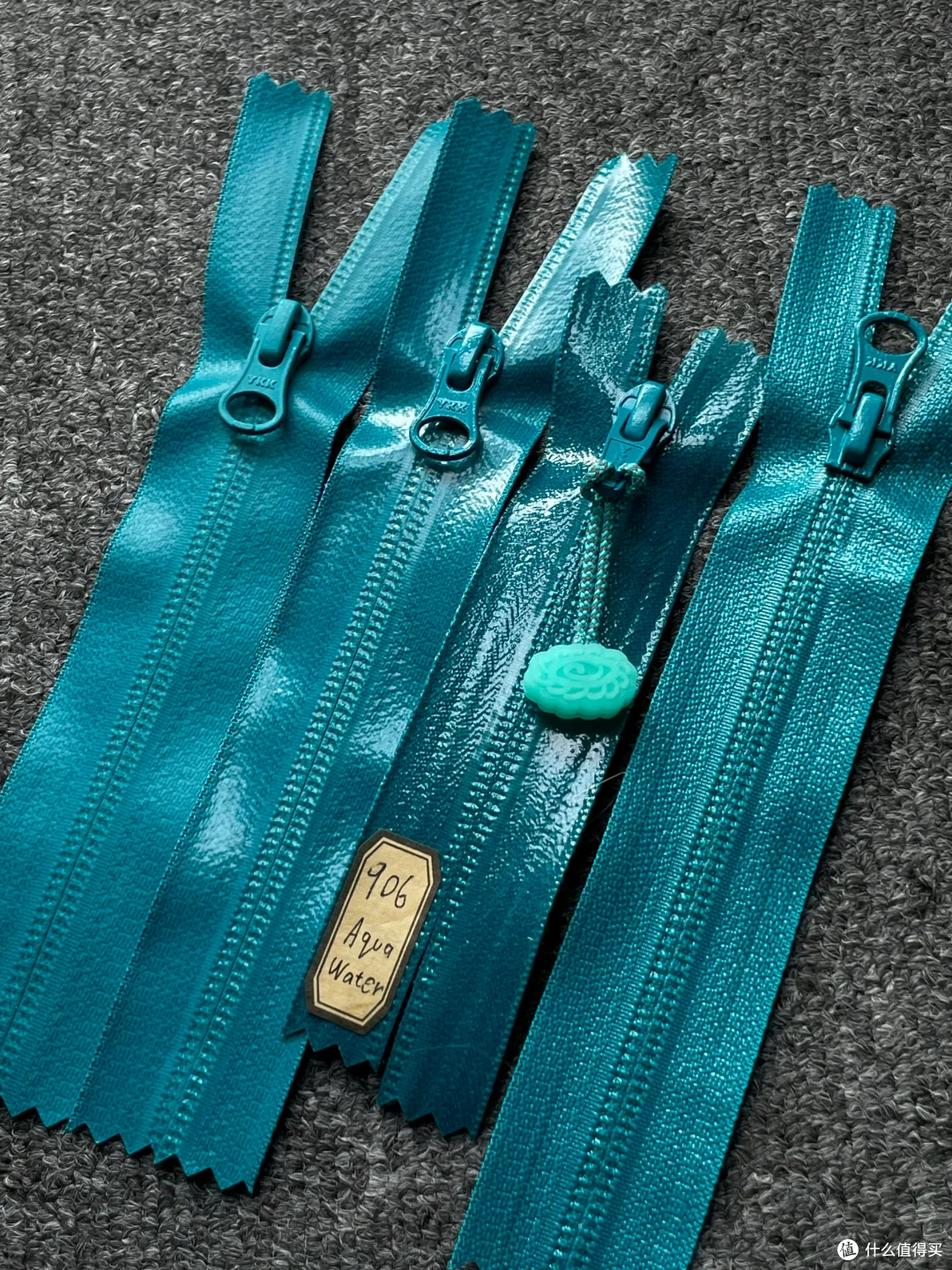 用同一卷 GORE-TEX 面料,为什么始祖鸟比 Montbell 贵三倍?