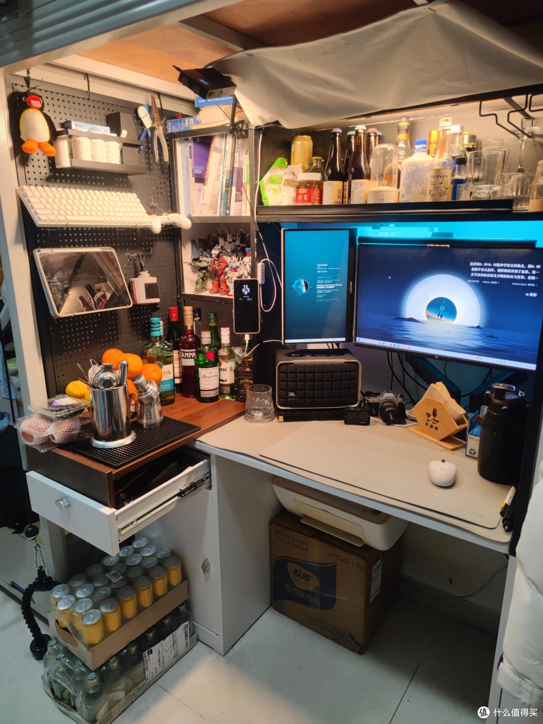 显示器在多场景中的关键作用