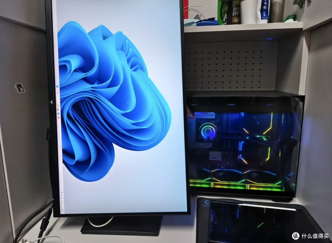 27英寸2K HDR400旋转升降显示器