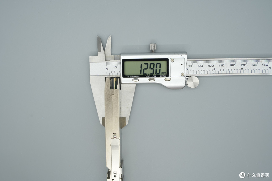 支持两路独立 400G FR4 业务,索尔思光电800G光模块拆解