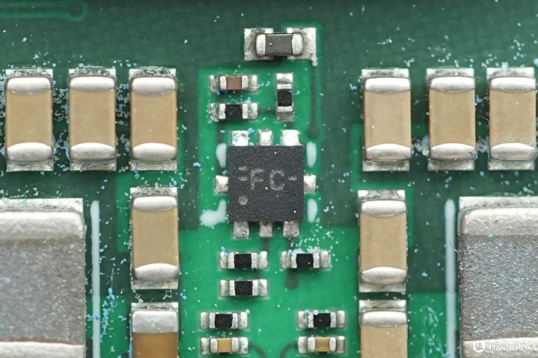支持两路独立 400G FR4 业务,索尔思光电800G光模块拆解