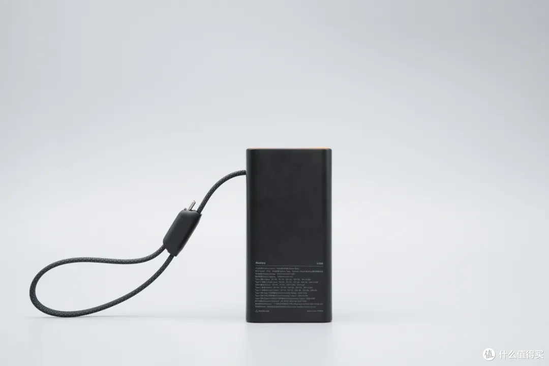 可视化快充体验，航嘉（Huntkey）高能X100充电宝评测