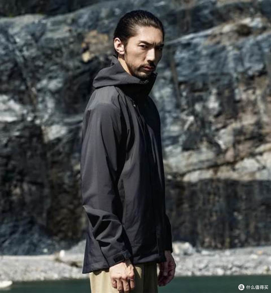 6款热门户外品牌硬壳冲锋衣推荐中低海拔梅雨季越野跑的最佳选择