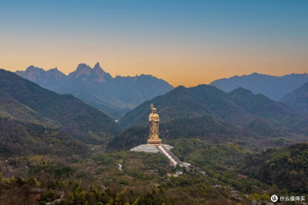 九华山秋日礼佛赏景