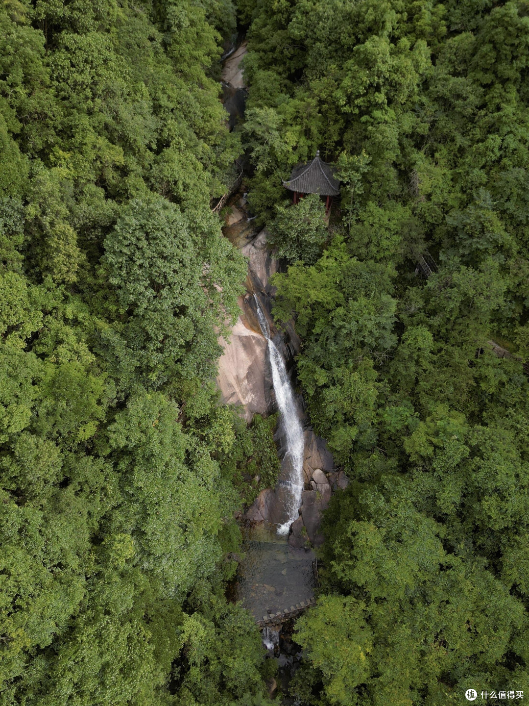 秋日山野古镇湖畔之旅