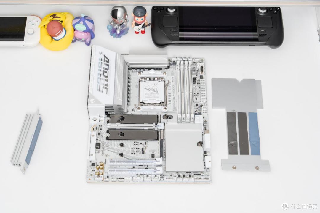 不想折腾也能榨干X3D?技嘉X870E AORUS PRO X3D ICE深度体验