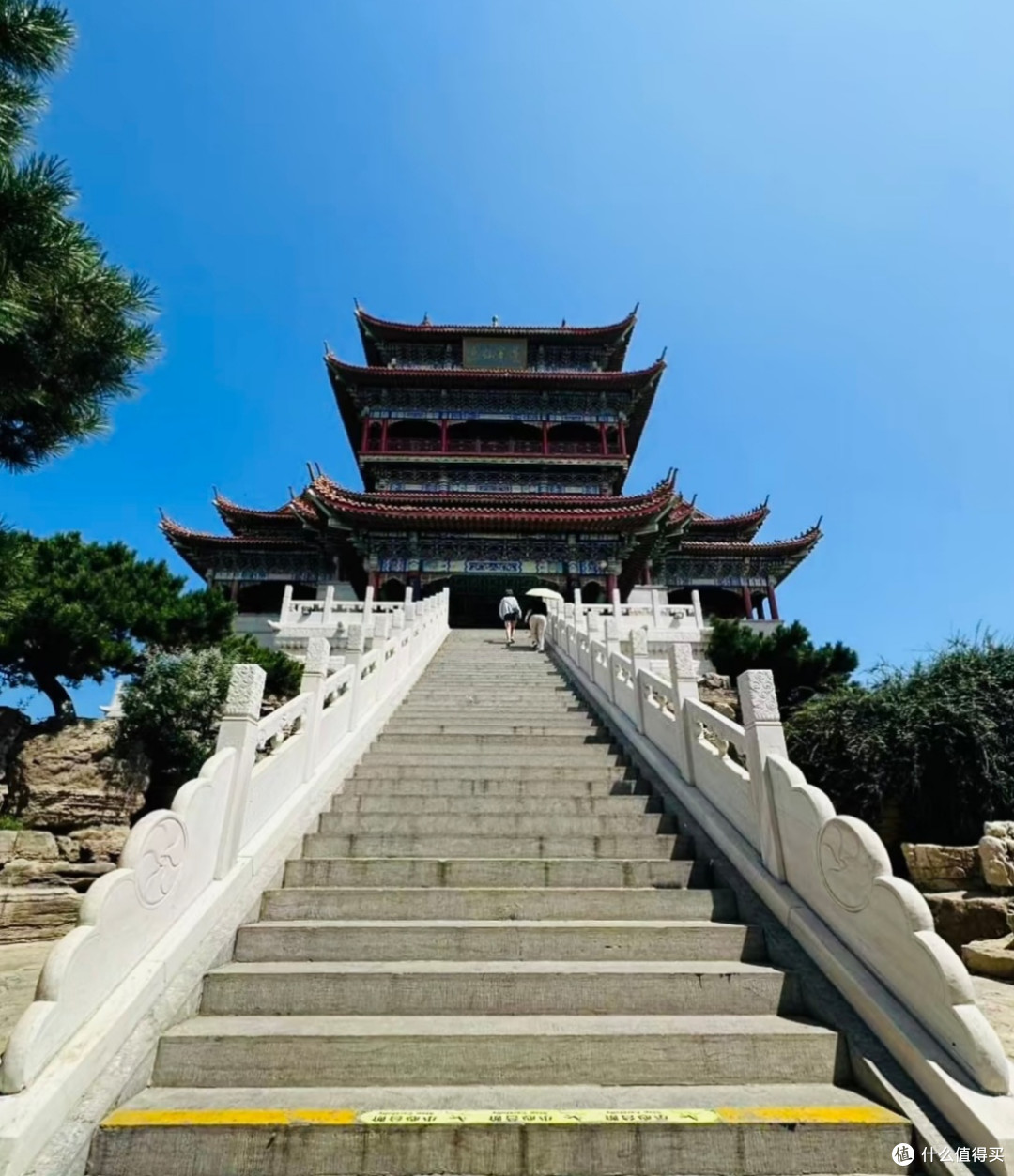 蓝天配琉璃飞檐｜这才是中式建筑独有的浪漫
