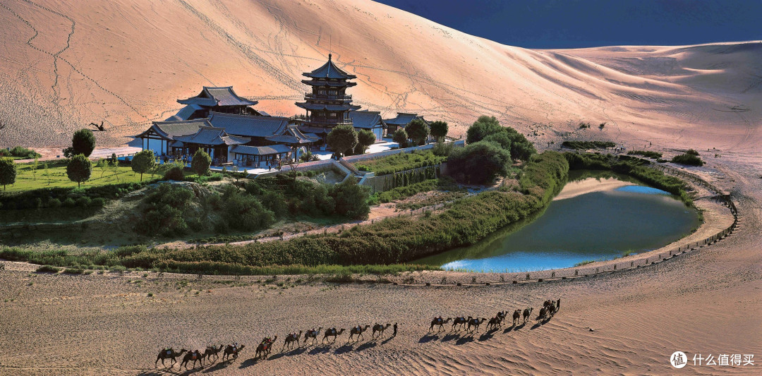 夏天的大漠情书:鸣沙山与月牙泉的十年交响