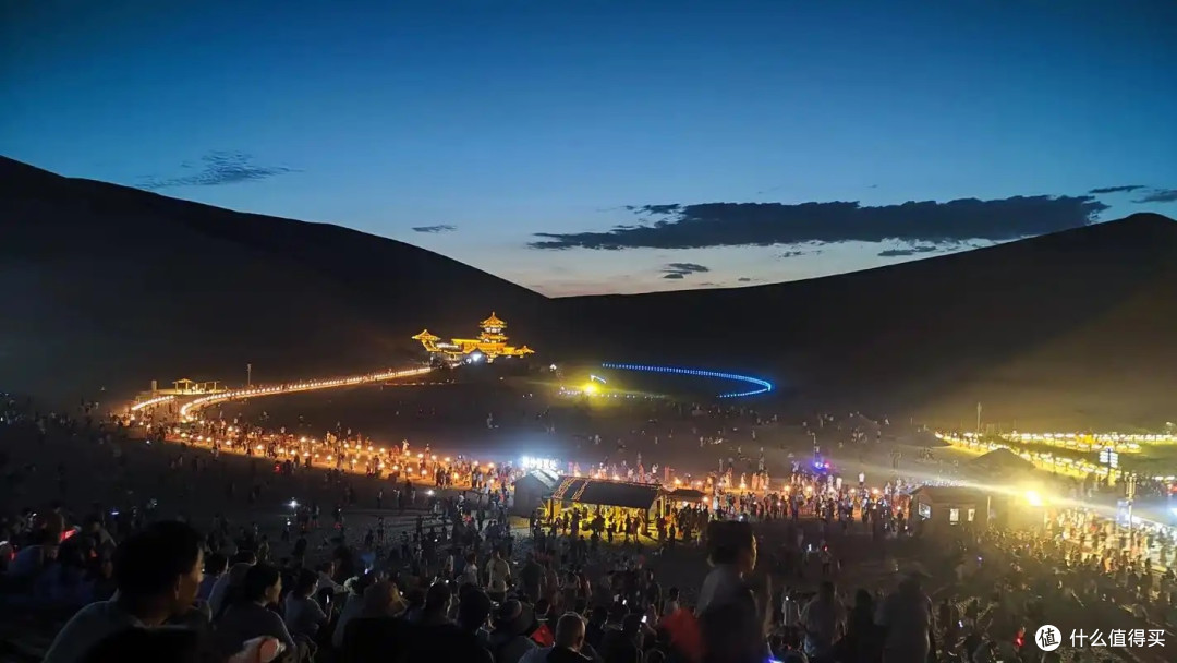 夏天的大漠情书:鸣沙山与月牙泉的十年交响