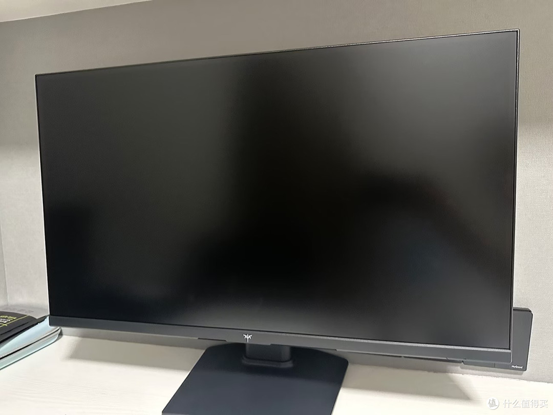 27S2 Plus:从"能玩"到"玩得专业"的 27 英寸拐点