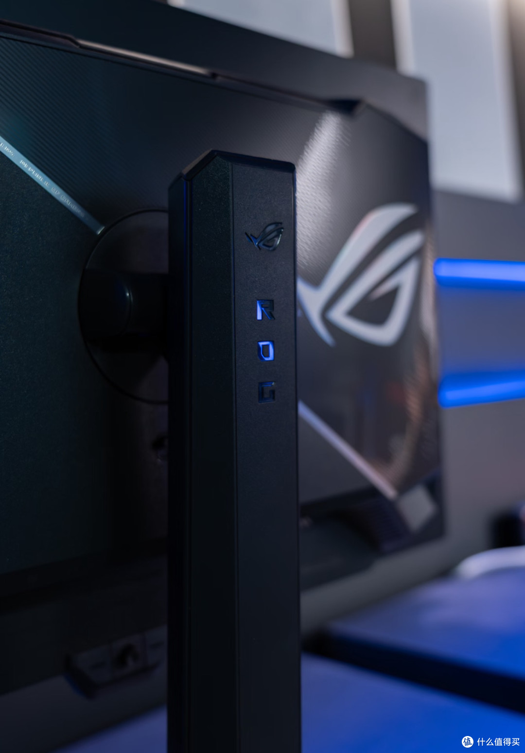 ROG XG27AQDMES:240Hz+QD-OLED,我的游戏画面终于没有拖影了