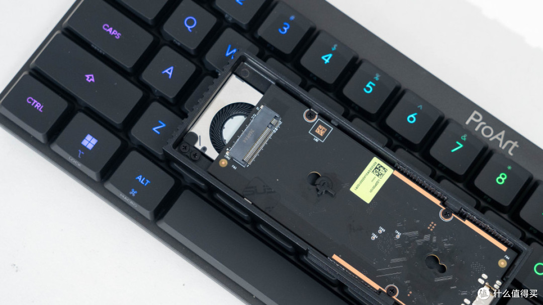 USB 4速率移动硬盘盒:ProArt 创梦PA40SU开箱分享