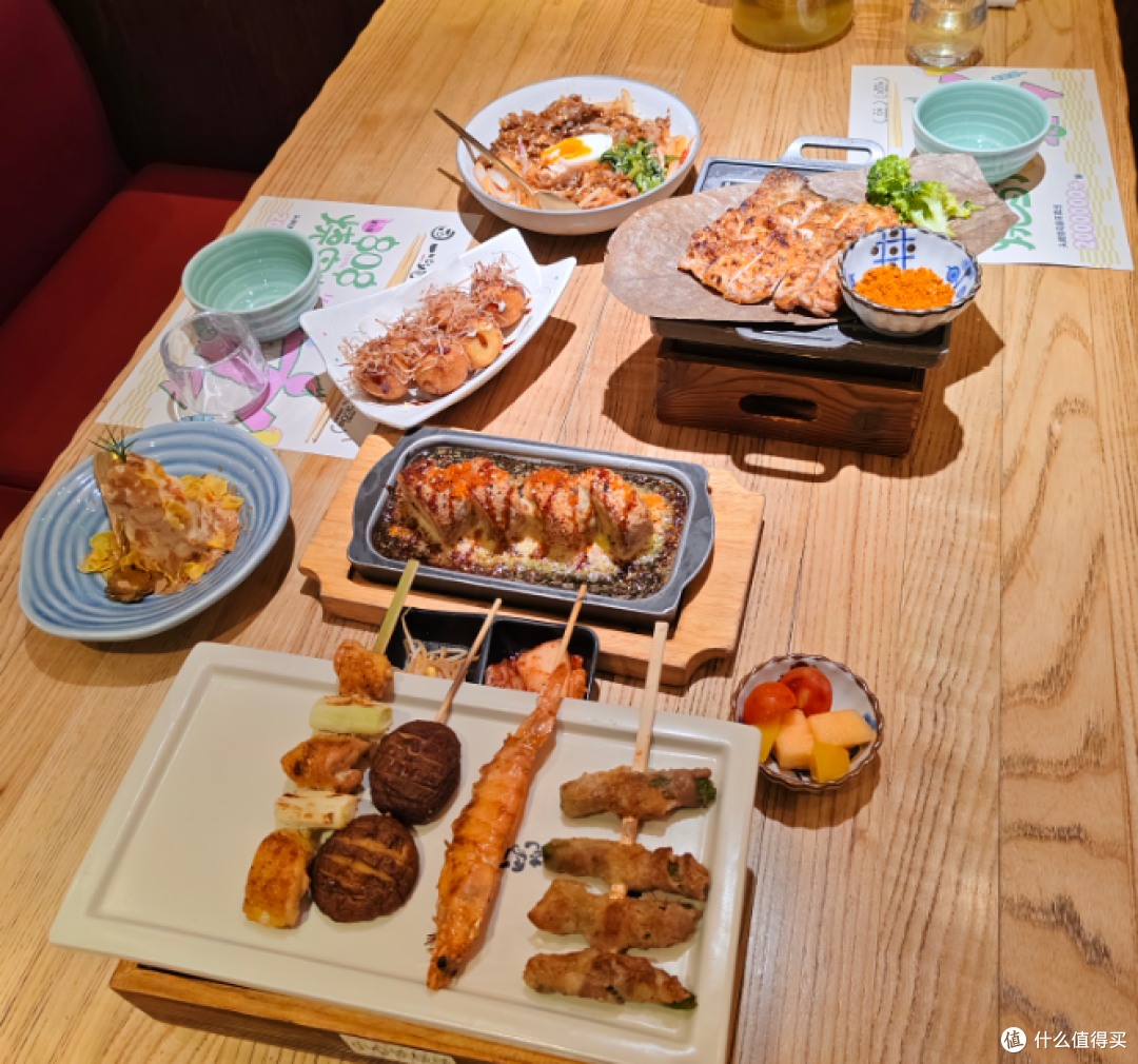 钻进那家日料小店，我的胃和心都满了