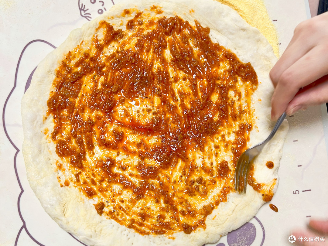 下班烟火气治愈时刻🍕纯手搓披萨,貌不惊人味绝了