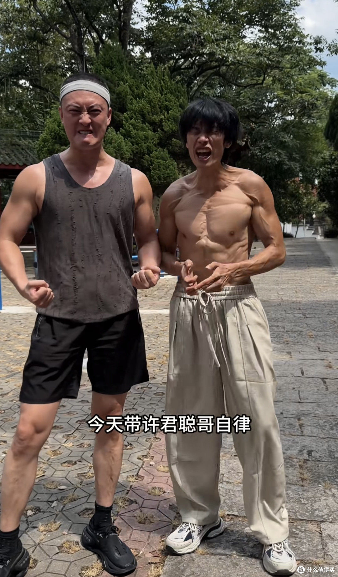 回到舒适区,花小龙带许君聪自律一天,根本不吃肉